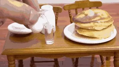 小哥哥還原宮崎駿動畫里的袖珍美食,270 萬粉絲看得直流口水!