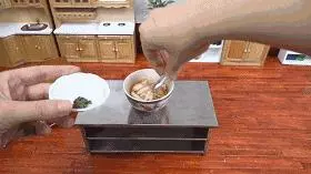 小哥哥還原宮崎駿動畫里的袖珍美食,270 萬粉絲看得直流口水!