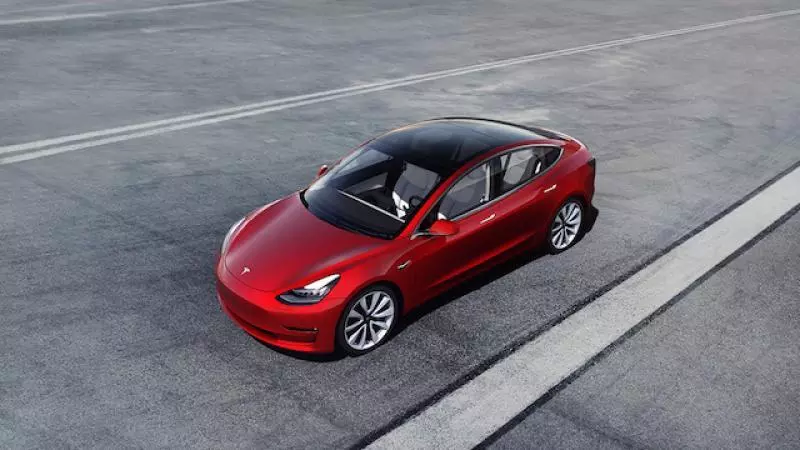 汽車越重一定越安全?美國官方撞測結果打臉這說法