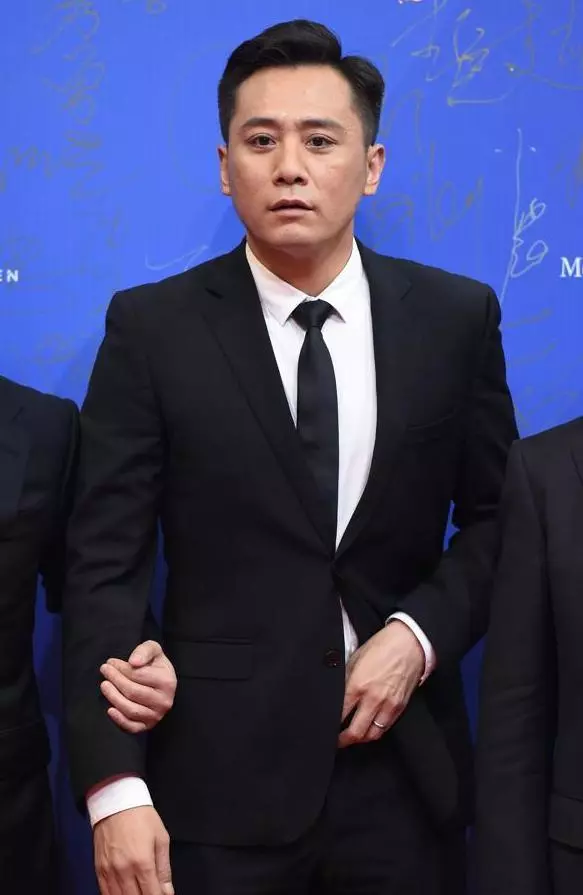 在她面前劉亦菲林志玲都要認輸,「石榴姐」苑瓊丹太猛了!