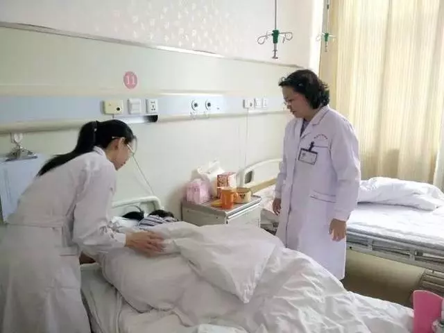 孕婦每次穿褲子都流產,婆婆疑惑,調出監控,罵兒子畜牲