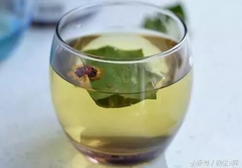 不論男女,臉上若有5種變化,小心高血脂!3樣食物再想吃也要忍忍