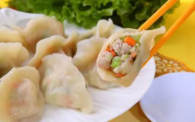 手工的餃子不要立刻放冰箱,教你一簡單絕招,放多久都不壞不粘連!