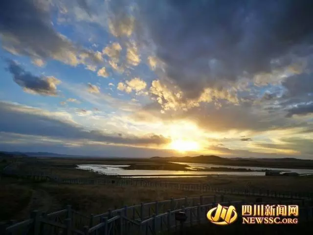 大美若爾蓋:九曲黃河第一灣看落日 花湖看黑頸鶴