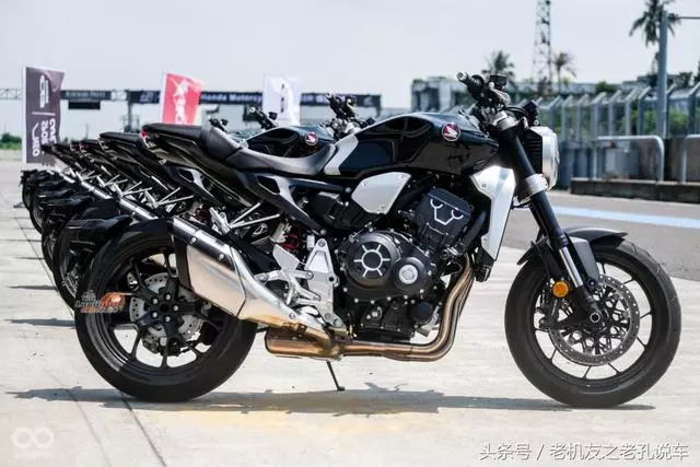 本田2019款金翼、非雙、CB1000R正式發布,換裝全新配色