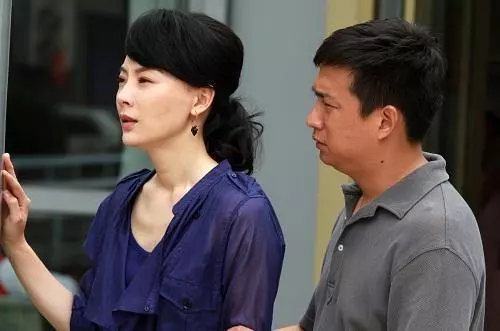 離婚當天家公叫我退彩禮,還被小姑打,第二天家公神色全變了!