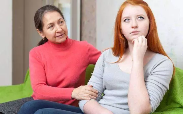 婆婆把我當保姆看待,我把房產證給他看,她直接走人
