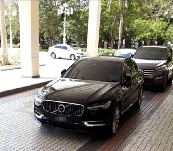 ◤震撼來襲◢官車換Volvo【引熱議】慕克里茲出面回應了