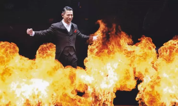 無人給劉德華寫歌,被迫自己寫了一首歌,結果成KTV必點歌曲,火了幾十年!