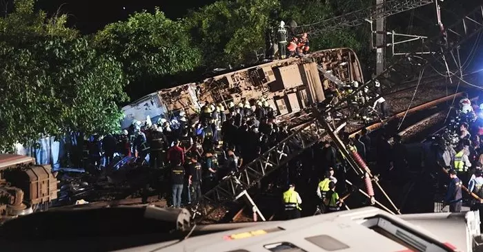 最新/普悠瑪翻覆18人罹難187傷 全力搶救中(影)