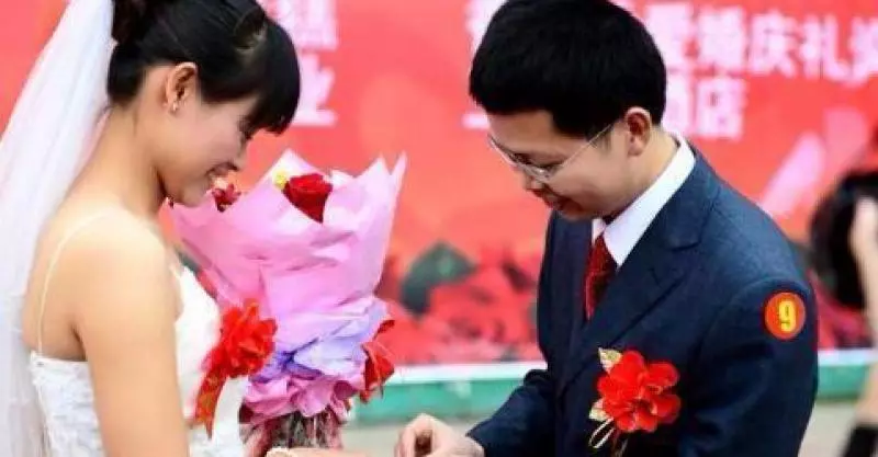 婆婆給8萬彩禮,兩家一起買房,聽到四歲小姑子說一話,我不嫁了