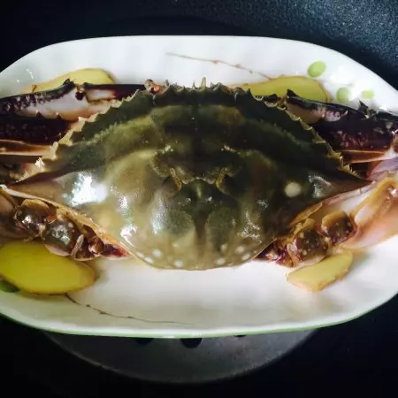 又到吃蟹季節,送您簡單美味的蔥油梭子蟹做法,太鮮了
