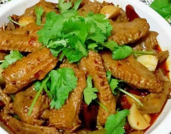 高大廚教大家幾道美味家常菜肴,香辣可口,讓整個冬天都溫暖起來