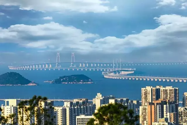 港珠澳大橋——「新世界七大奇蹟」,周三見!