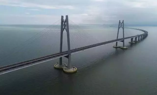 港珠澳大橋——「新世界七大奇蹟」,周三見!