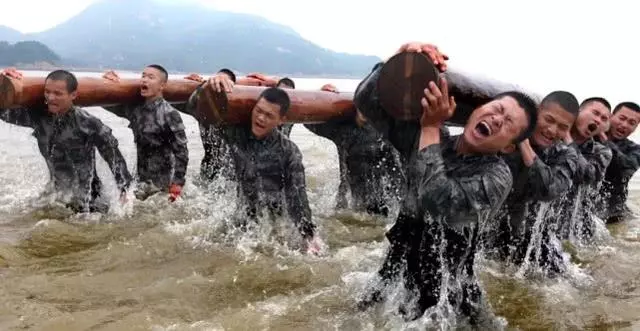西媒:忘記遼寧艦、殲-20吧!中國特種部隊才是令人忌憚的存在