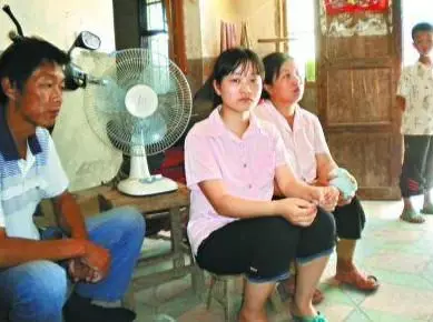 晚上過生日,媽媽給了我錢,聽了兒子說的話,當晚我就選擇離婚
