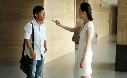 晚上過生日,媽媽給了我錢,聽了兒子說的話,當晚我就選擇離婚