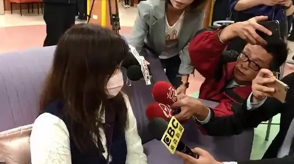 台鐵翻車帥哥罹難臉削半 母崩潰靠紋身認屍,讓人看了都會崩潰