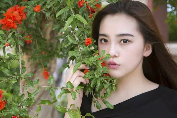 教你一個所有人都想學的攝影技能:拍照顯瘦