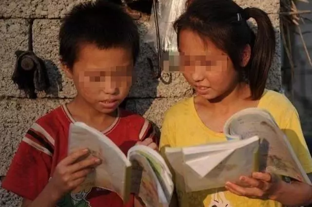 我拿錢給弟做生意,弟發財跟我斷絕關係,五年後得知真相我愣住了