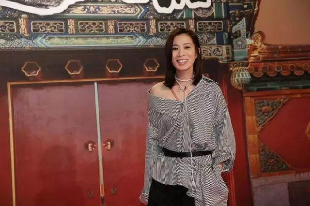 佘詩曼最美,蘇青身材最好,網友:秦嵐沒修圖顯得好胖!