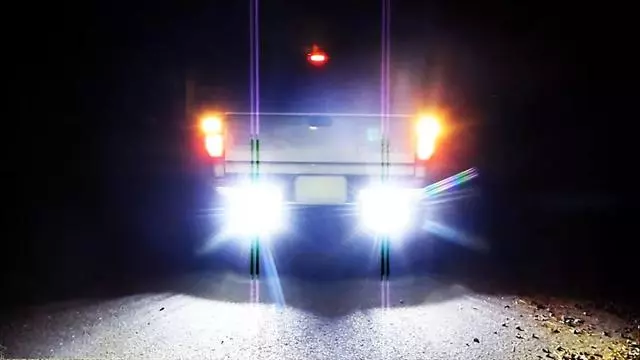顛覆你三觀的10個用車冷知識!看完直接把LED大燈換鹵素!