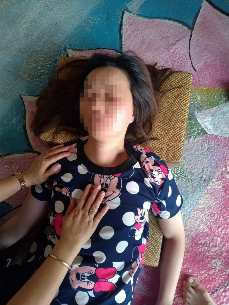 結婚1天就離婚,女子「受傷還神智不清」回家哭訴,家人望警方徹查還原真相!