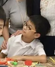 「女老師太巨了」…訪問小學重點全歪!沒想到小弟弟才是大亮點 網爆笑:hen會