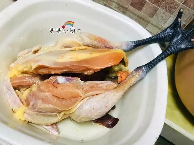 雞湯好喝,但是這做法雞肉不會柴,絕對是飯桌上最搶手的紅燒菜!