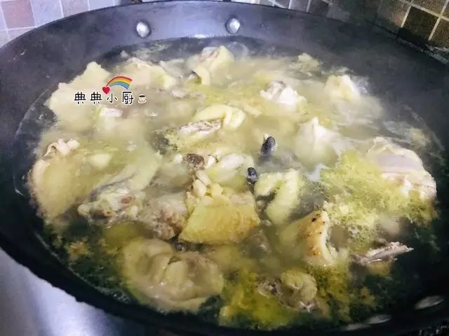 雞湯好喝,但是這做法雞肉不會柴,絕對是飯桌上最搶手的紅燒菜!