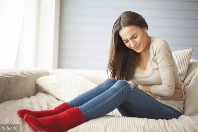 肚子疼後渾身發冷,該怎麼辦呢?這4件小事做得越到位越好