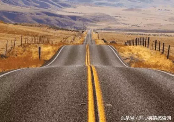 心理測試:4條路,你會選擇哪條?秒測你們的異地戀可以堅持多久
