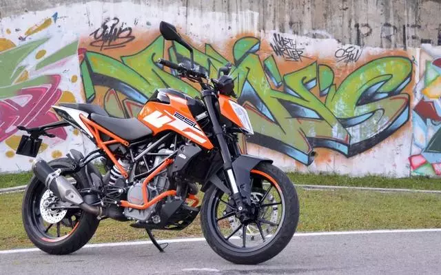 拒絕佛系的250cc,250 DUKE配置能激進到什麼程度?