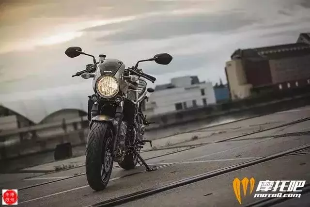 新車速遞丨2019款 Suzuki SV650X 復古街車正式亮相