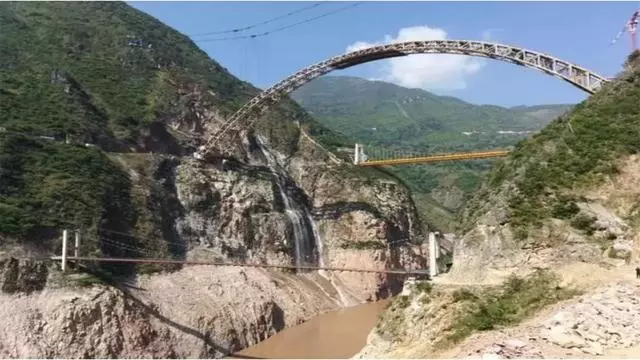 中國史上最大工程難題,耗資數千億,來幾百個專家都沒解決