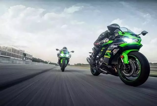 川崎ZX-6R時隔六年,全面升級!