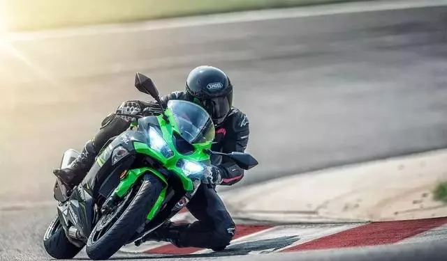 川崎ZX-6R時隔六年,全面升級!