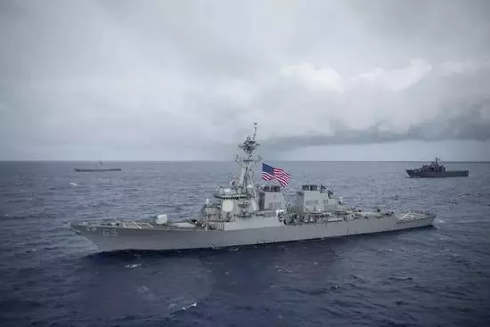 美國兩艘軍艦穿越台灣海峽,故意挑釁中國?