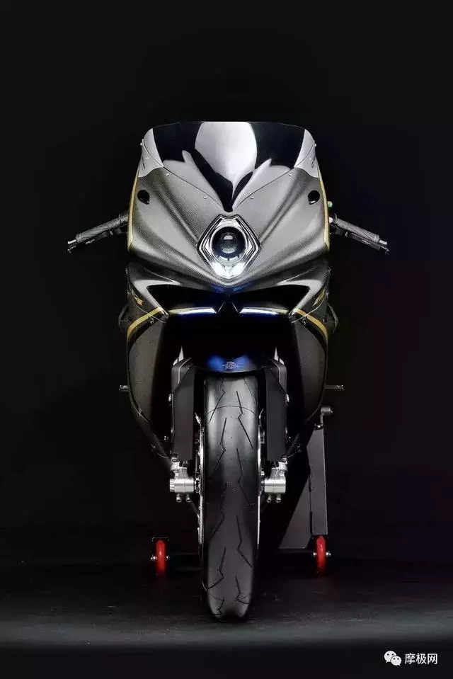 為紀念已故主席推出的2019 MV Agusta F4 Claudio限量版