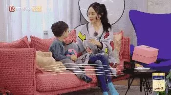 毀掉一個人,毀掉他的童年就夠了