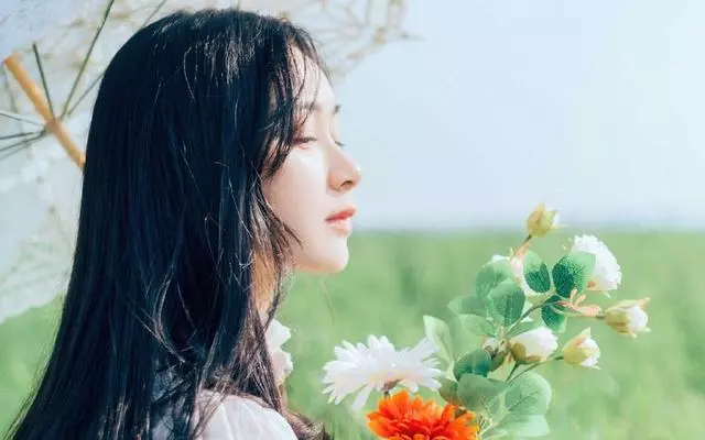 婆婆,你想用八萬彩禮換我家婚房婚車,你頭是不是被門擠了