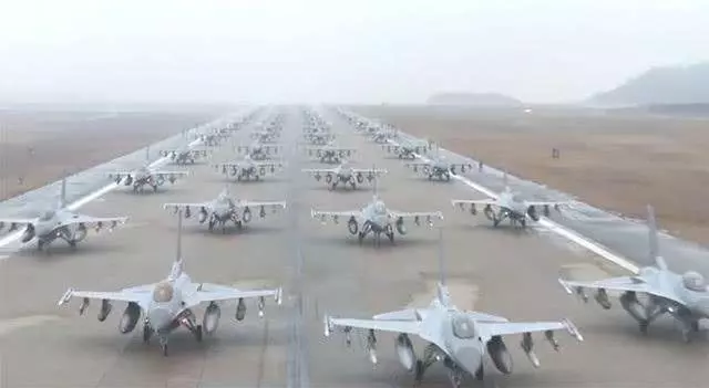 中國2000枚飛彈瞄準美軍基地 最遠打1萬公里本土逼美隱身戰機後撤