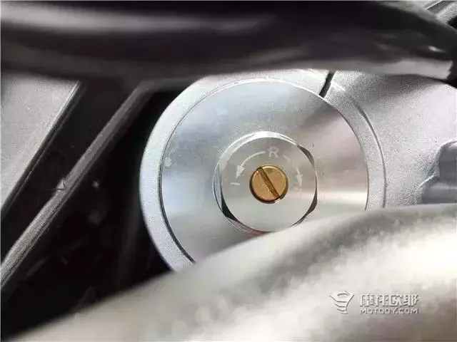 試駕報告:賽科龍RX3S雙缸休旅車,對菜鳥新手十分友好