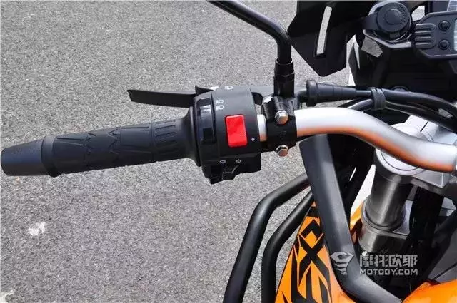 試駕報告:賽科龍RX3S雙缸休旅車,對菜鳥新手十分友好