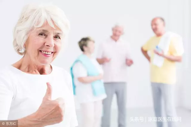 睡前注意這4點,把尿酸悄悄排出去,痛風自然也不來了