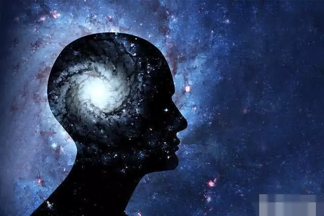 太陽光到達地球,需要8分鐘時間?我們睜眼就能看到太陽!誰最快