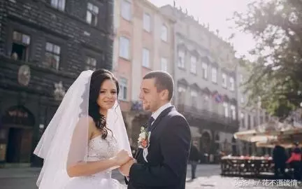 離婚時,我分了4萬塊,帶兒子回娘家,廚房聽到對話,我紅了眼眶