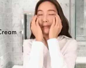 從亞洲最美面孔到最會賺錢的女總裁,29歲的她成了真正的白富美