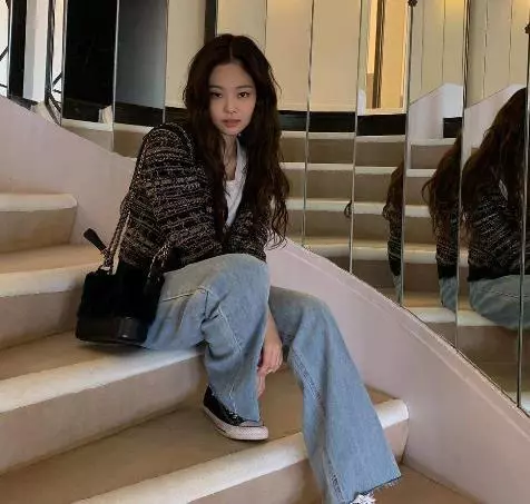 娃娃臉貓眼女愛豆Jennie:明明可以靠顏值,卻偏要靠實力
